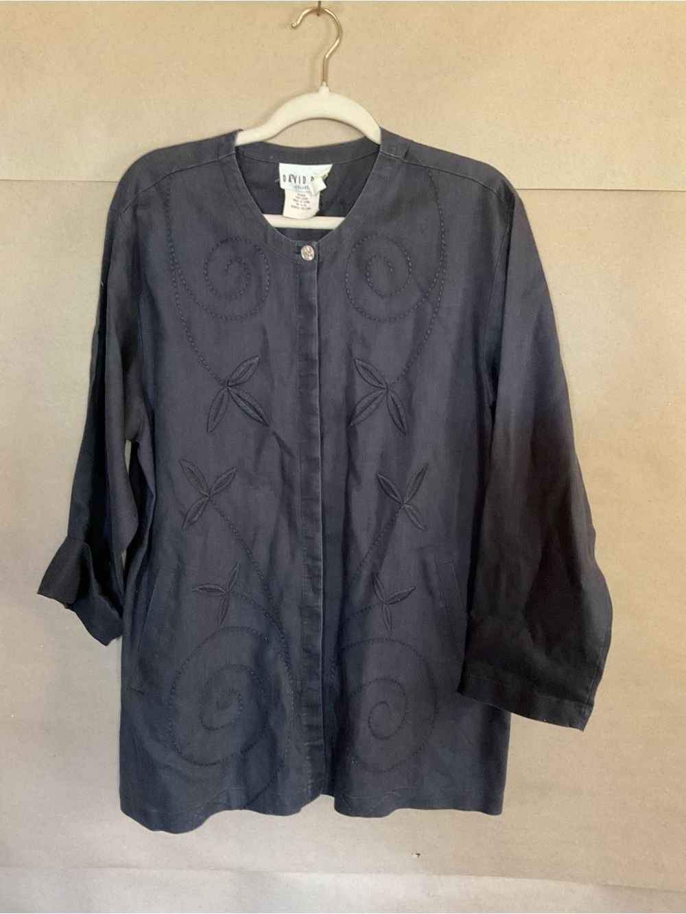 David Dart black Embroidered Button-Front Jacket. 100% linen. Size M.